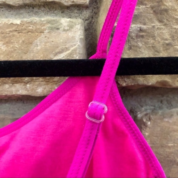 NWOT Fuchsia, padded bra with adjustable straps. One Size - Picture 4 of 7